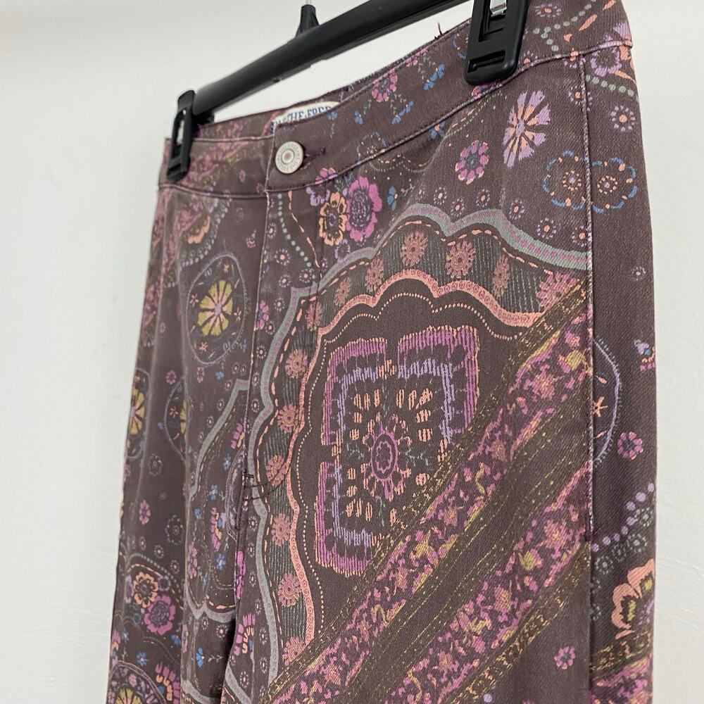 We The Free People Just Float On Printed Flare Jeans - Chocolate Combo - 28 - Picture 5 of 10